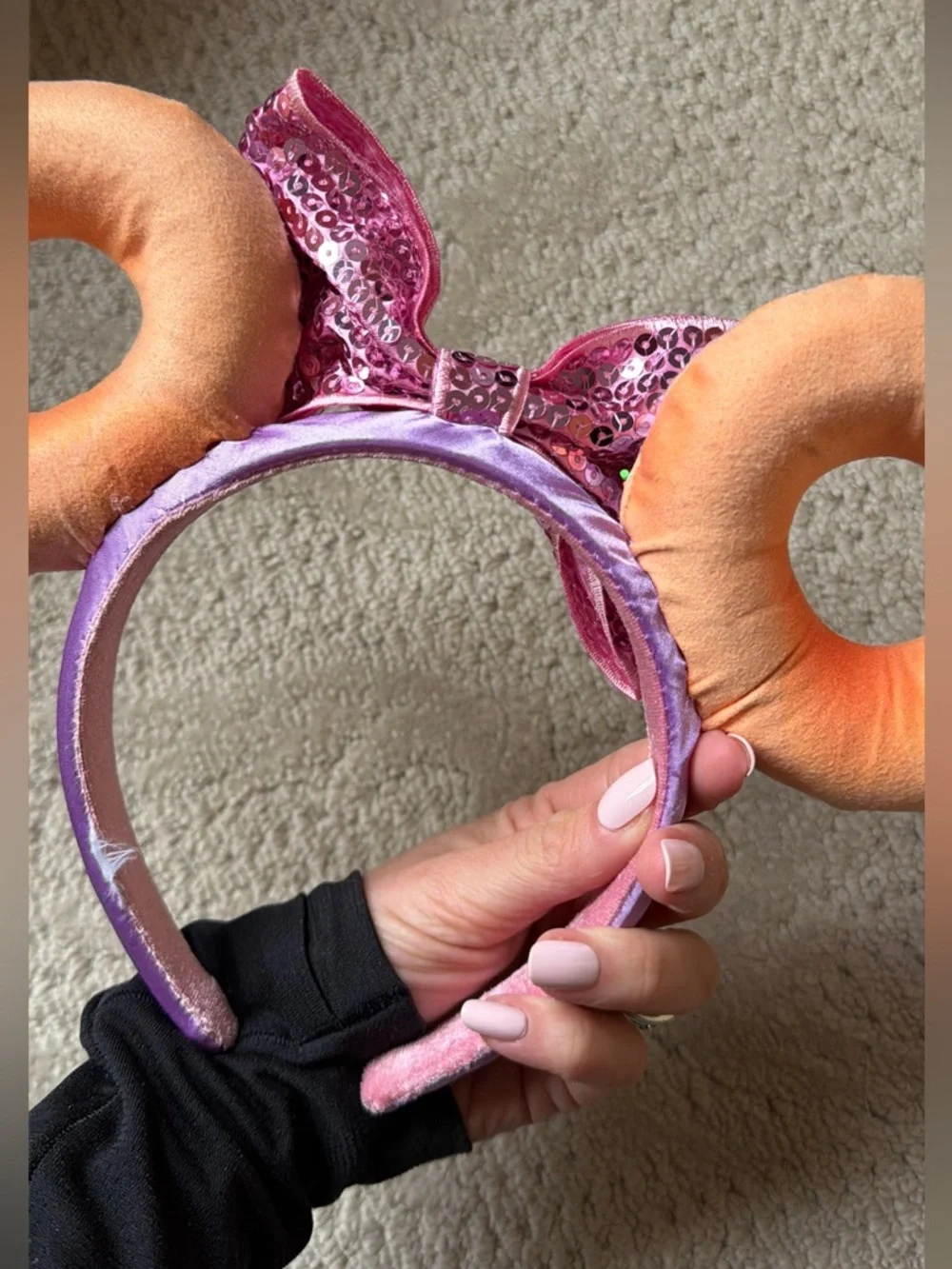 Rare* As Seen on Megan Fox Donut Mickey Ears Headband - Picture 7 of 10